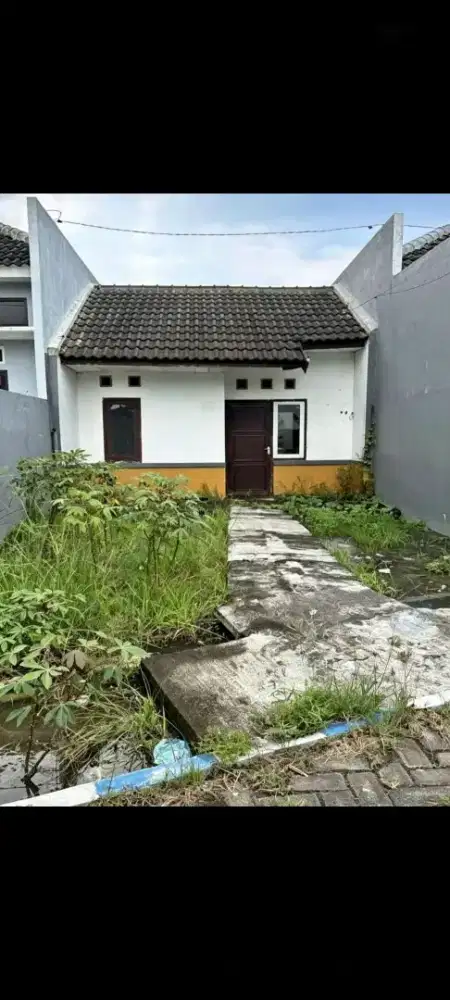 MURAH TERAMBYAR RUMAH PERUM  CITRA FAJAR GOLF SIDOARJO