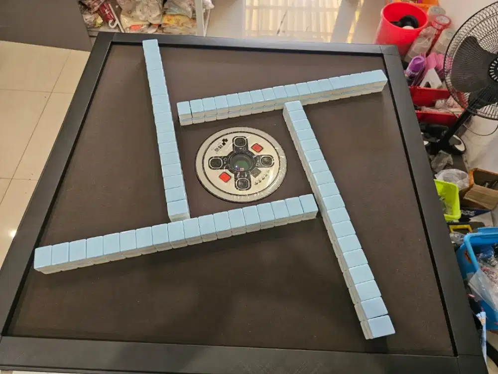 Meja mahjong roller coaster otomatis
