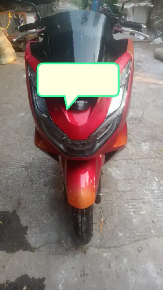 Honda PCX tahun 2021.