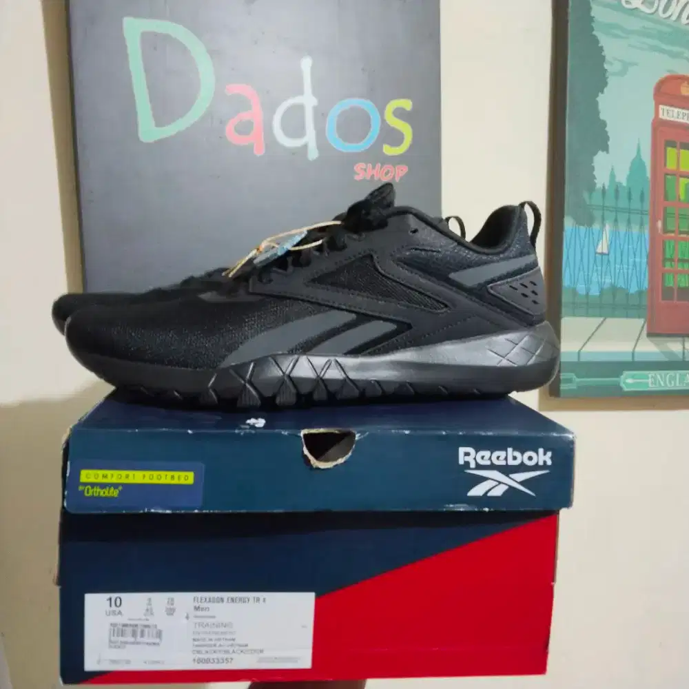 Reebok flexagon