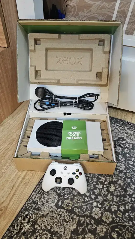 Xbox Series S 512GB White - Kondisi Brand New Lengkap