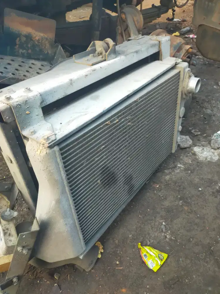 Radiator/inter cooler Hino bus r260