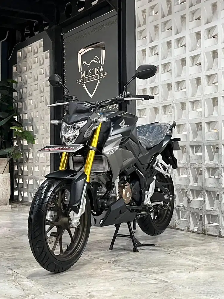 Odo 200rb!!Honda CB 150R th 2023 - Ayu Mustika