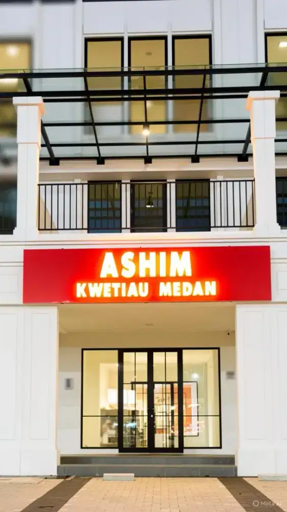 Dicari karyawati / waitress, Restoran Kwetiau Ashim ( Non Halal)