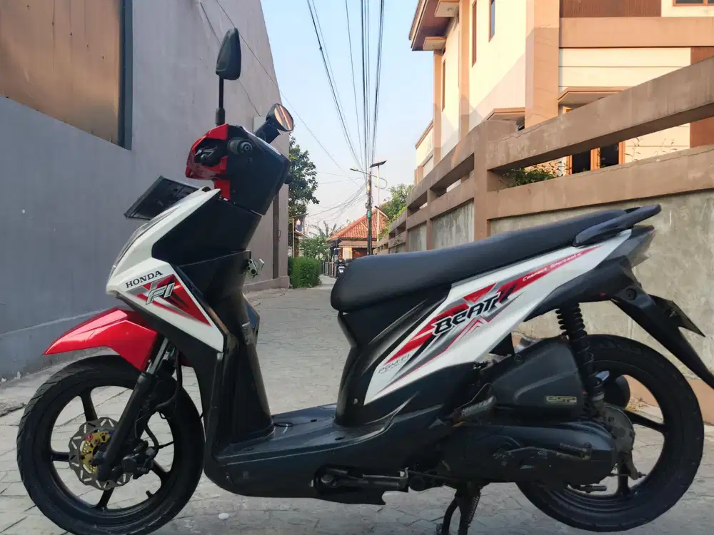 Honda beat fi esp 2016 stater halus mulus terawat