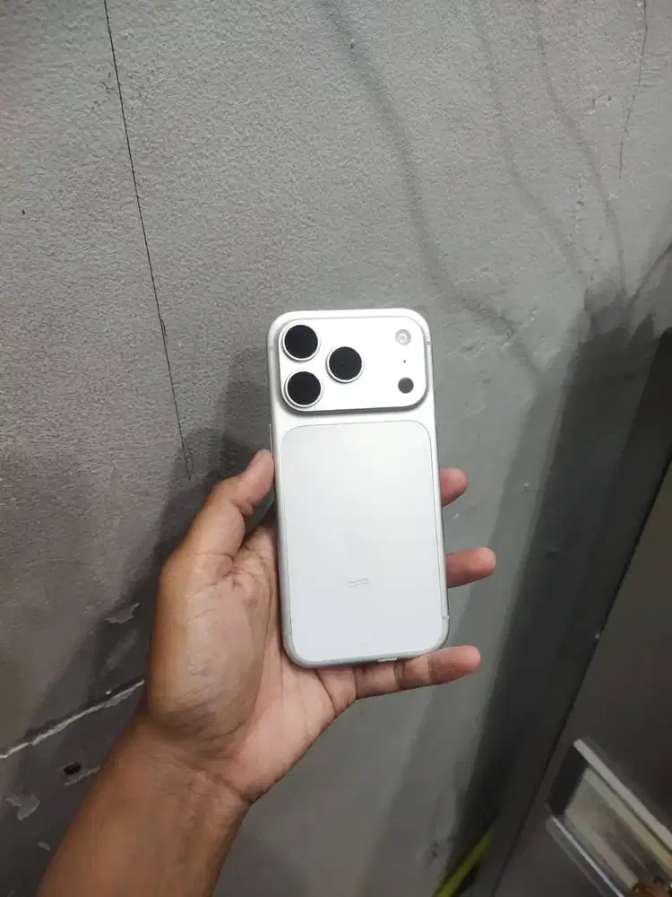 IPHONE 17 PRO 512GB SECOND RESMI IBOX FULLSET ORI