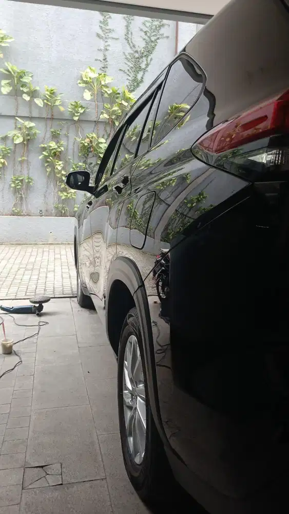 Jual Innova Zenix Tipe G AT hitam dari baru  fill