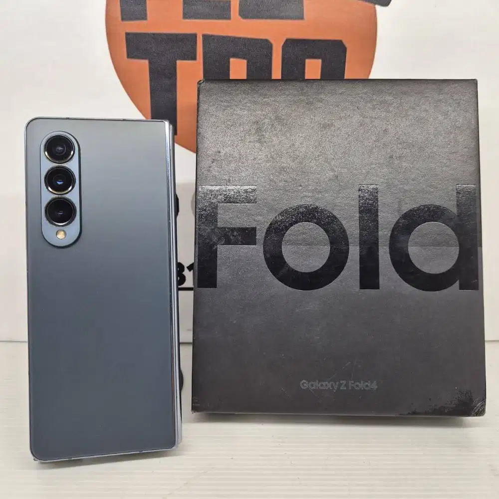 Samsung Z Fold 4 FULLSET 12/512GB No Minus MULUS LIKE NEW