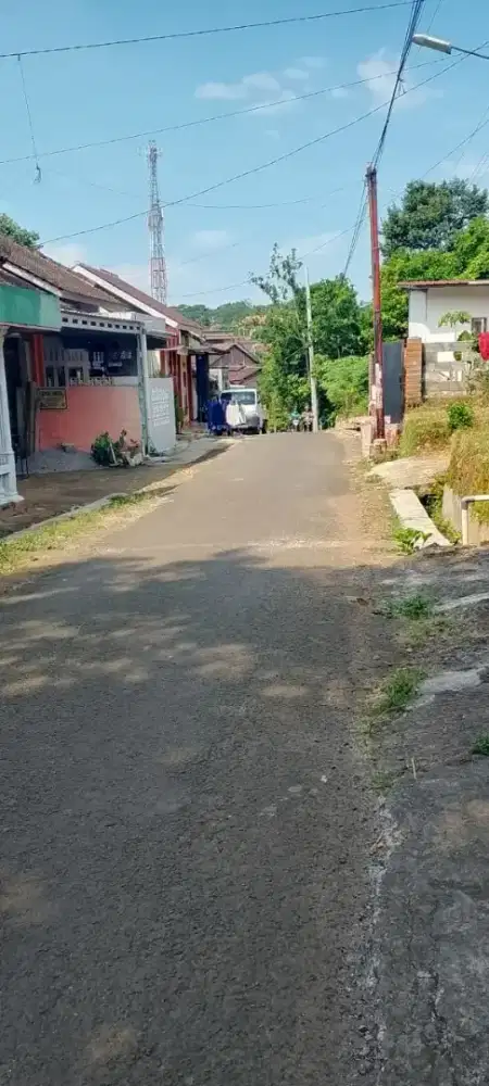 Tanah ciamik hook sangat strategis dekat Unnes dan mushola diSemarang