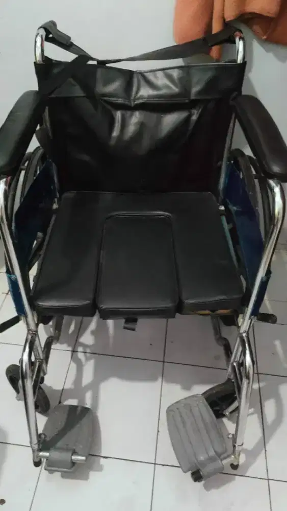 kursi roda bekas