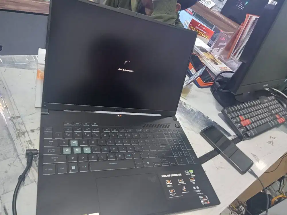 Laptop Asus TUF Gaming A16 (FA607NUG)