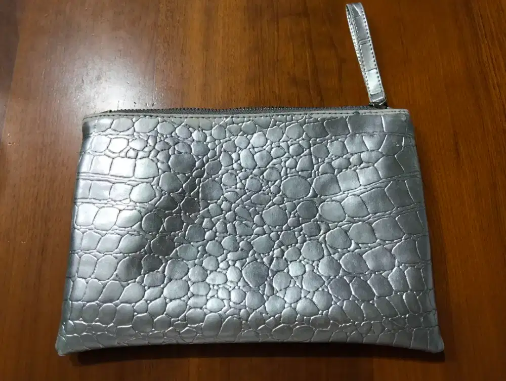 Pouch Silver Motif Crocodile Skin