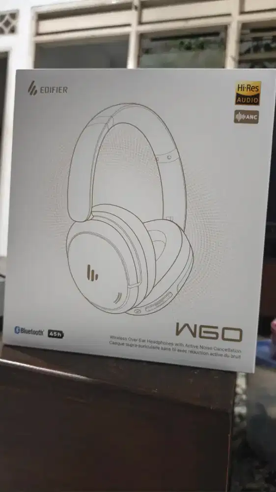 Headphones Bluetooth Edifier W60