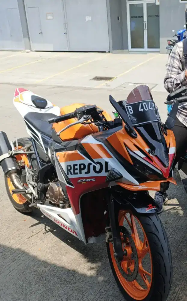 CBR 150R REPSOL EDITION