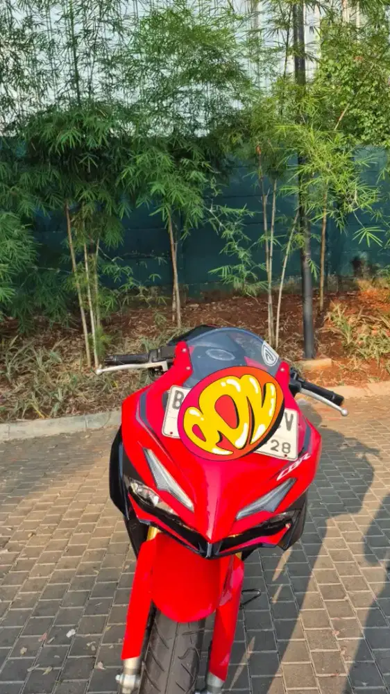 Honda cbr 150 r 2023