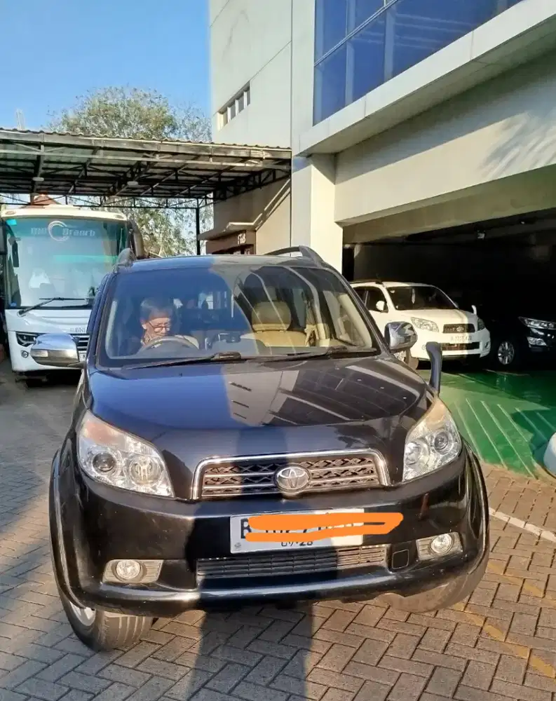 Dijual Toyota Rush 2008 tipe S, Matic, Tangan pertama, KM rendah.