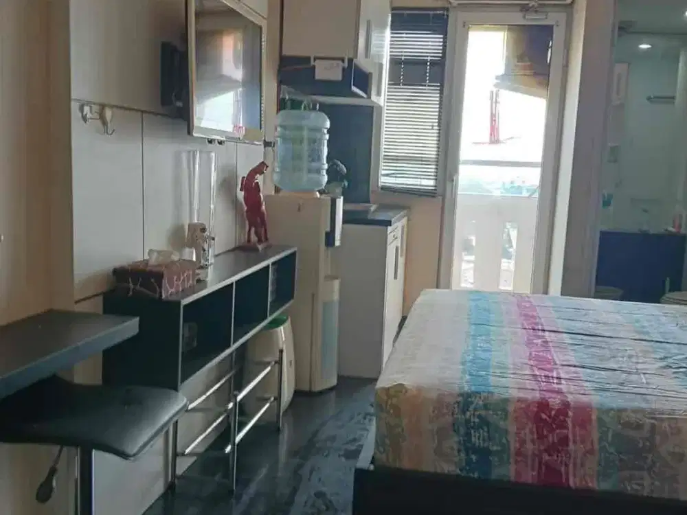 JUAL CEPAT!!! Apartemen Green Pramuka City Harga Murah Full Furnish Lantai Rendah