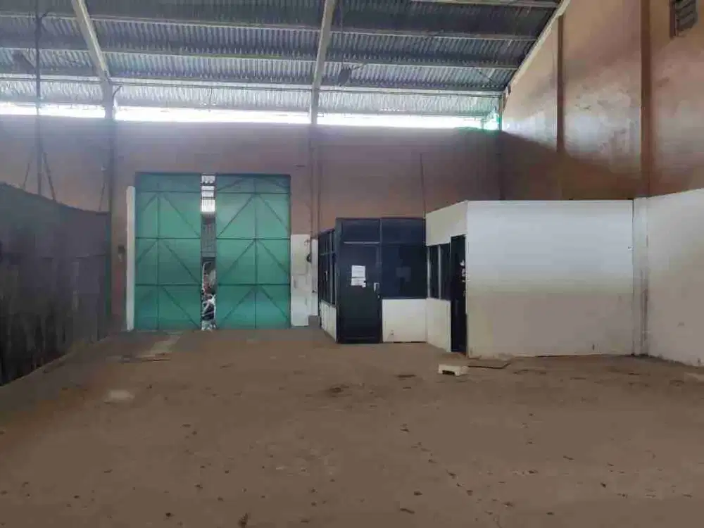 Disewakan Gudang Sunter 200 m²