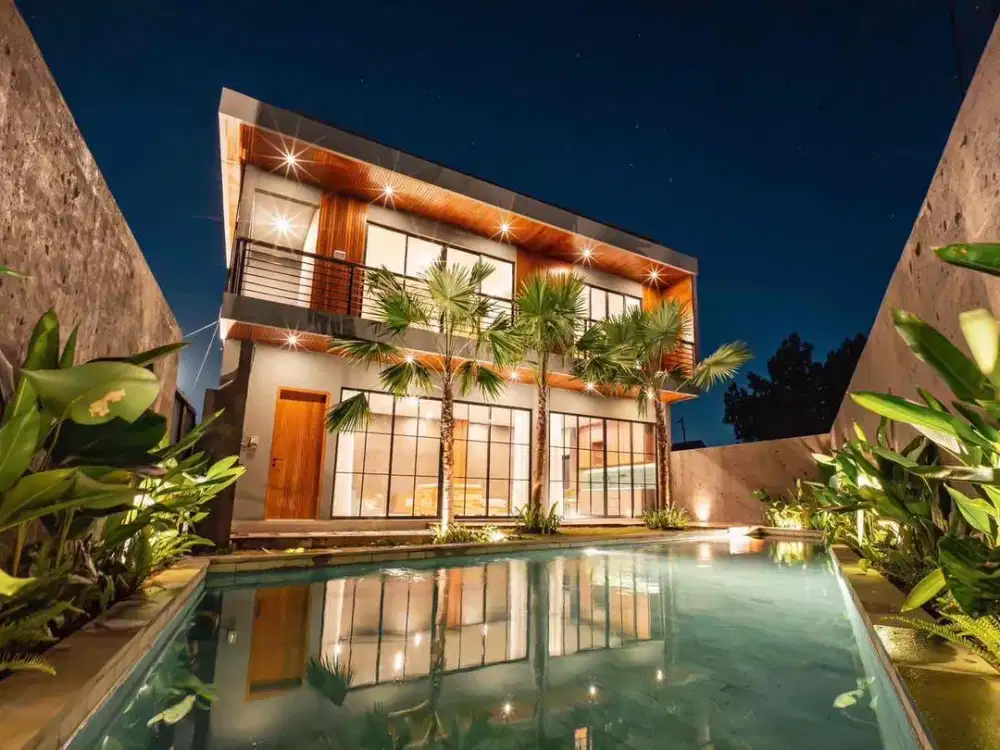 Dijual Modern Kontemporer Villa Mewah Termurah Di Cepaka Munggu

*Kolam super besar 3x12 meter*