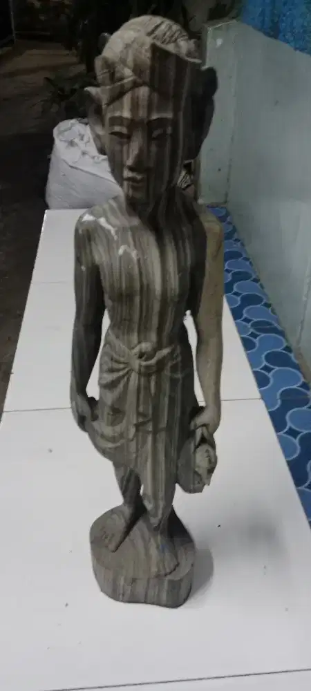 Patung bali antik