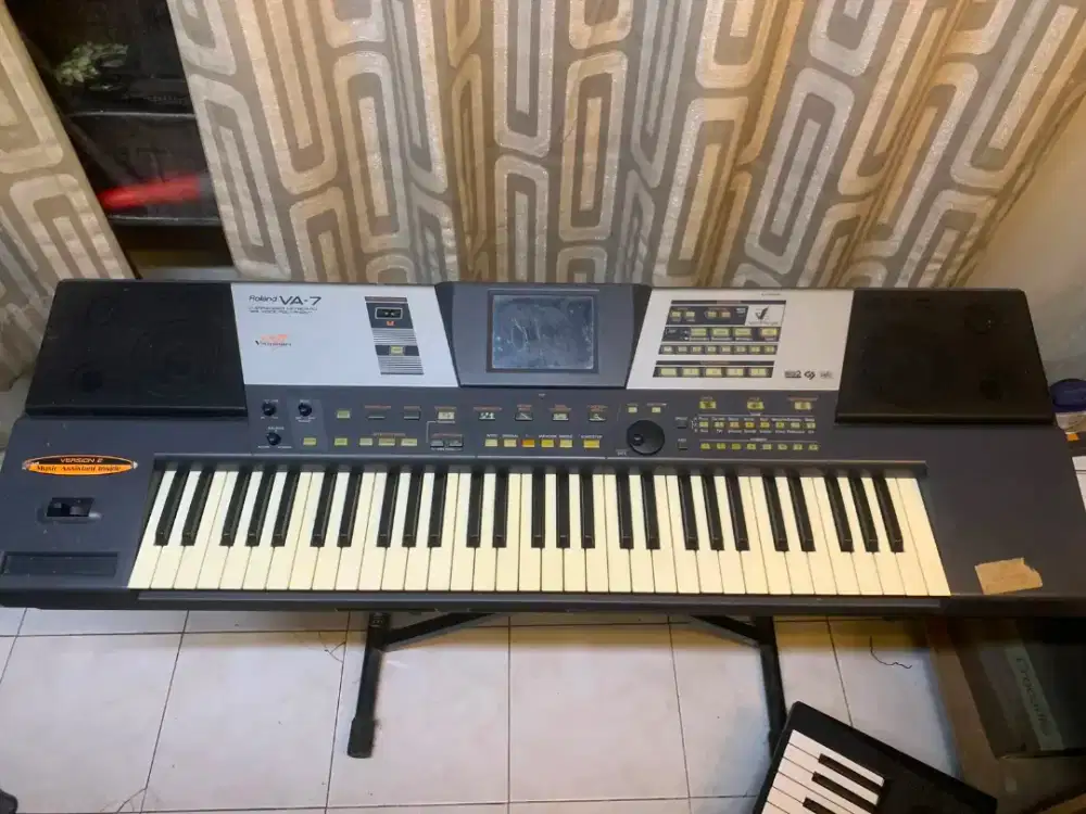 Keyboard Piano Rolland VA7