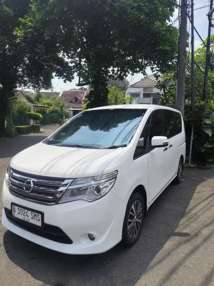 Dijual Santai Nissan Serena C26 X 2017 Putih KM 100rb Tangan Pertama