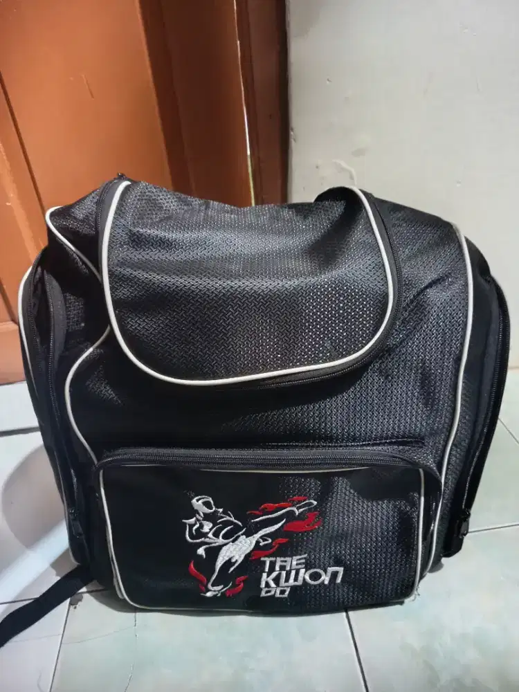 Perlengkapan TEKOWONDO jual full isi