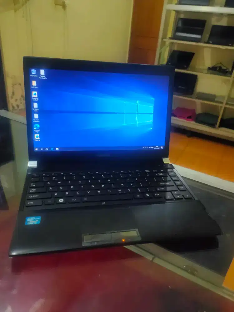 Toshiba core i5 RAM 8GB