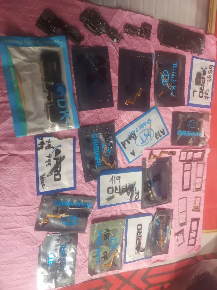 Di jual spart part handphoe baru/bekas,lokasi yoududarso .