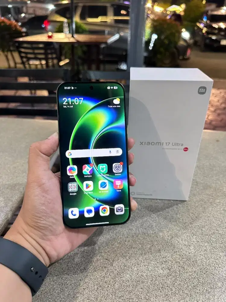 Xiaomi 17 Ultra 16/1TB Fullset Baru 2 minggu pakai. Garansi resmi