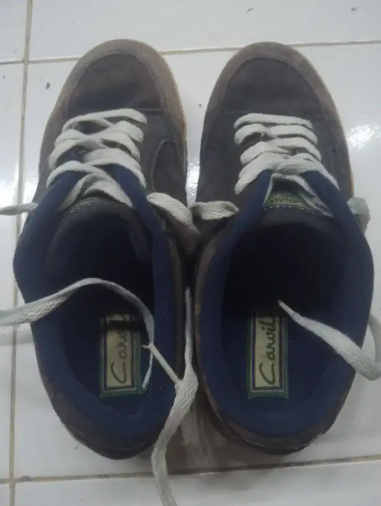 Sepatu vans CARVIL