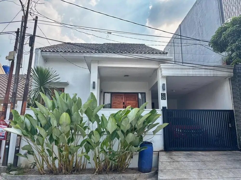 Dijual Rumah SHM Strategis Perumnas BTJ Karawang Barat