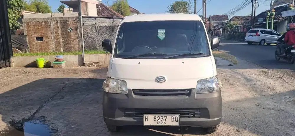 Grand max blind van 1.3 AC