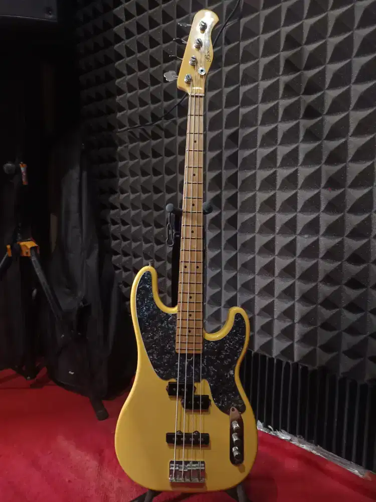 Bass Bacchus Universe Series