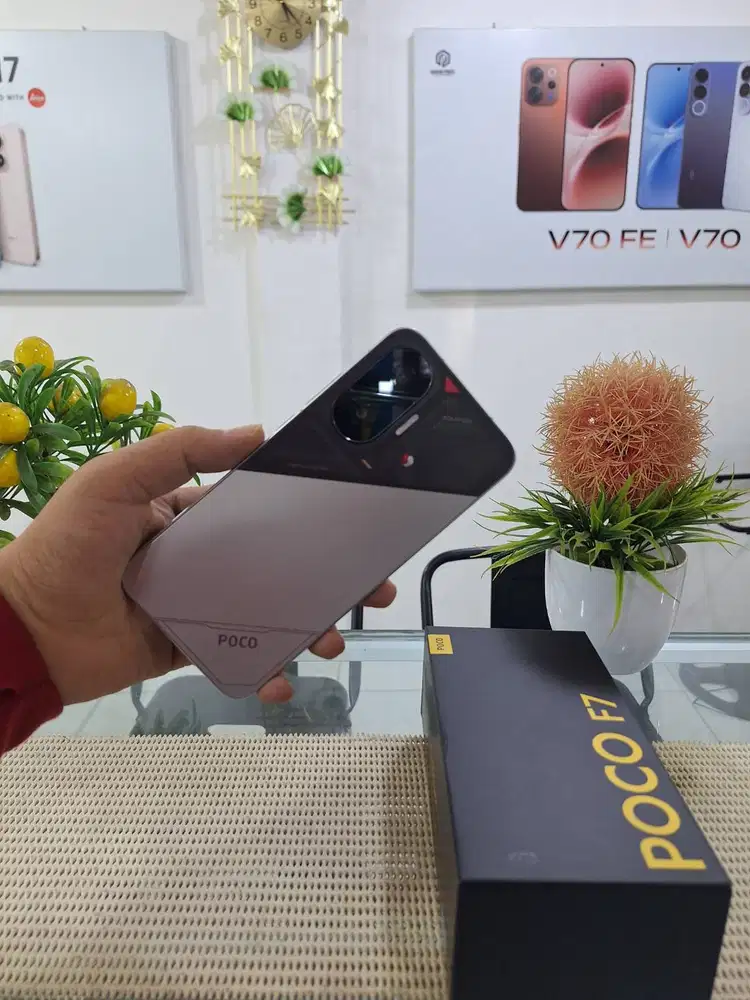 Poco F7 5G Ram 12+12Gb/ 512Gb Fullset Original100% Like New Bergaransi