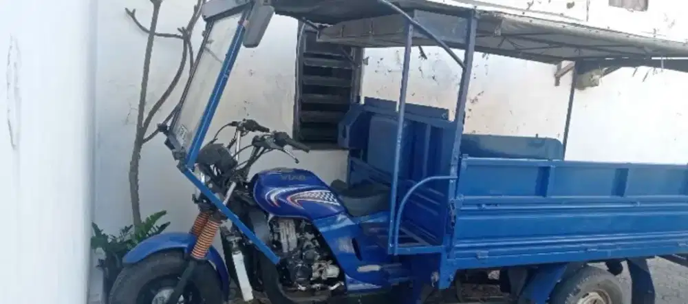 Jual Motor Roda 3 merk VIAR KARYA 2014 ukuran long 200, 200 cc