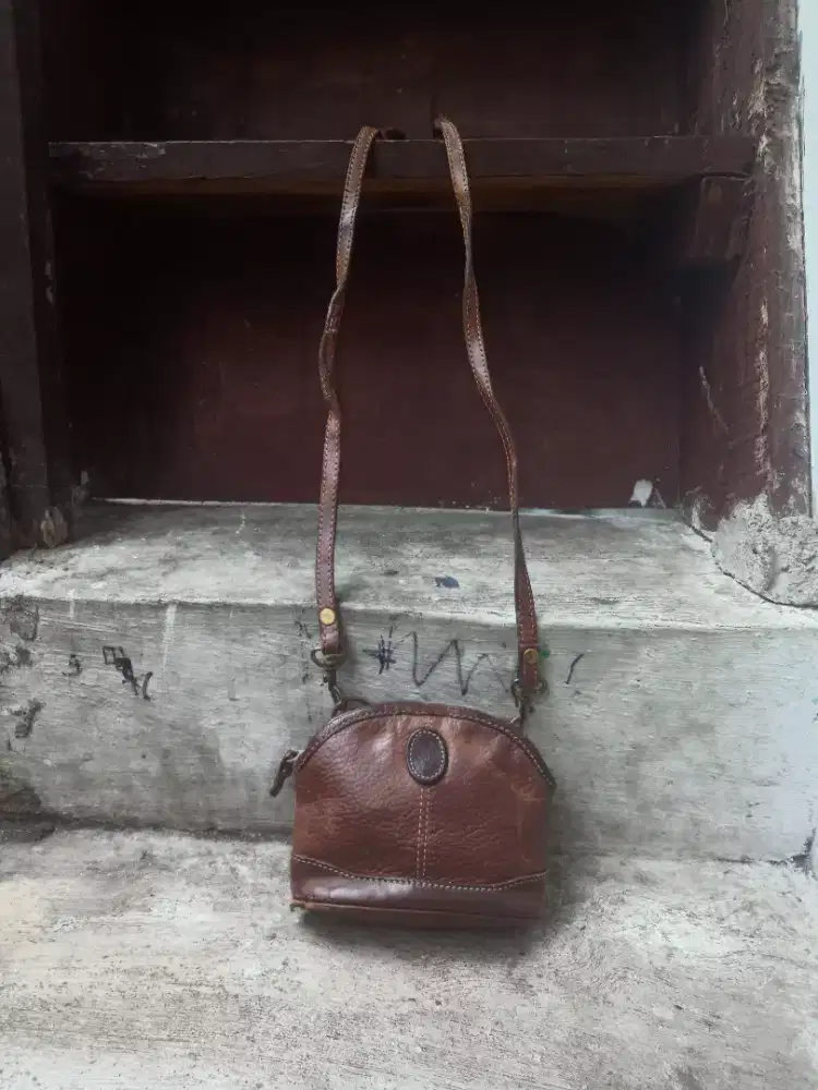 Tas Sling Pinggang Kulit Asli
