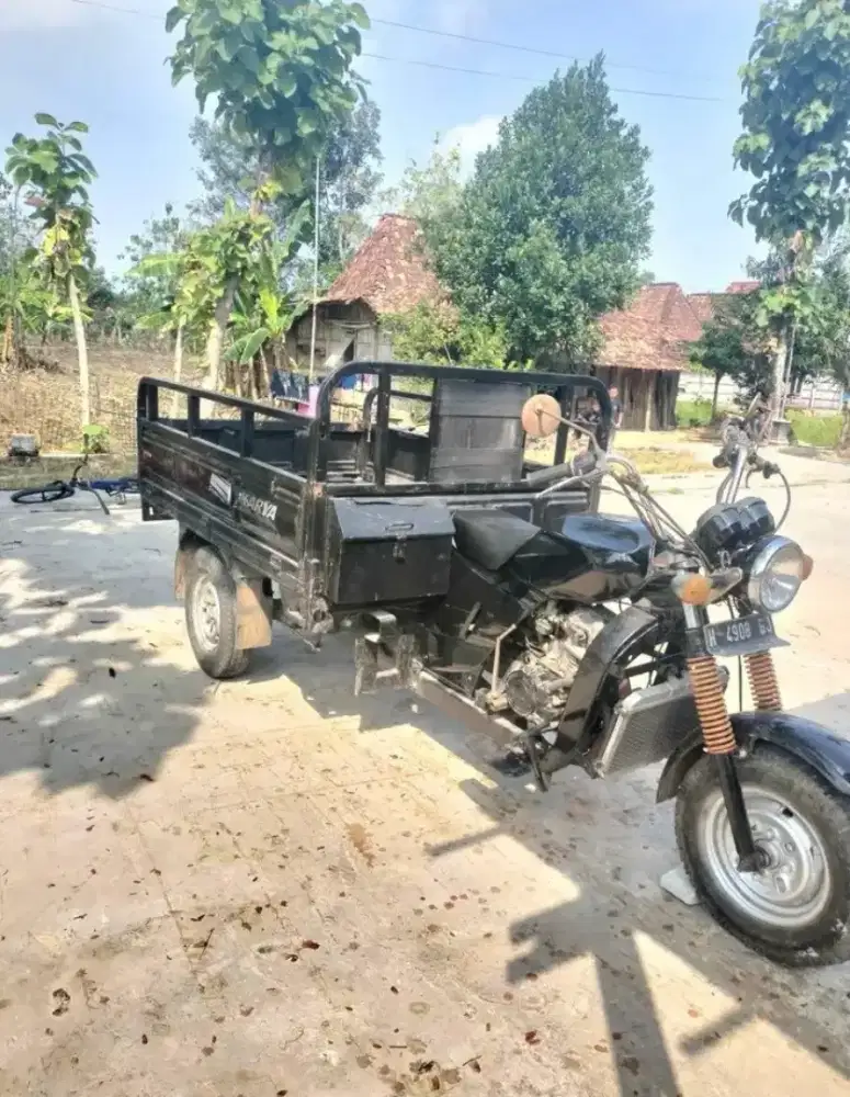 Jual Motor Roda 3 merk VIAR KARYA ukuran long 180, 200 cc