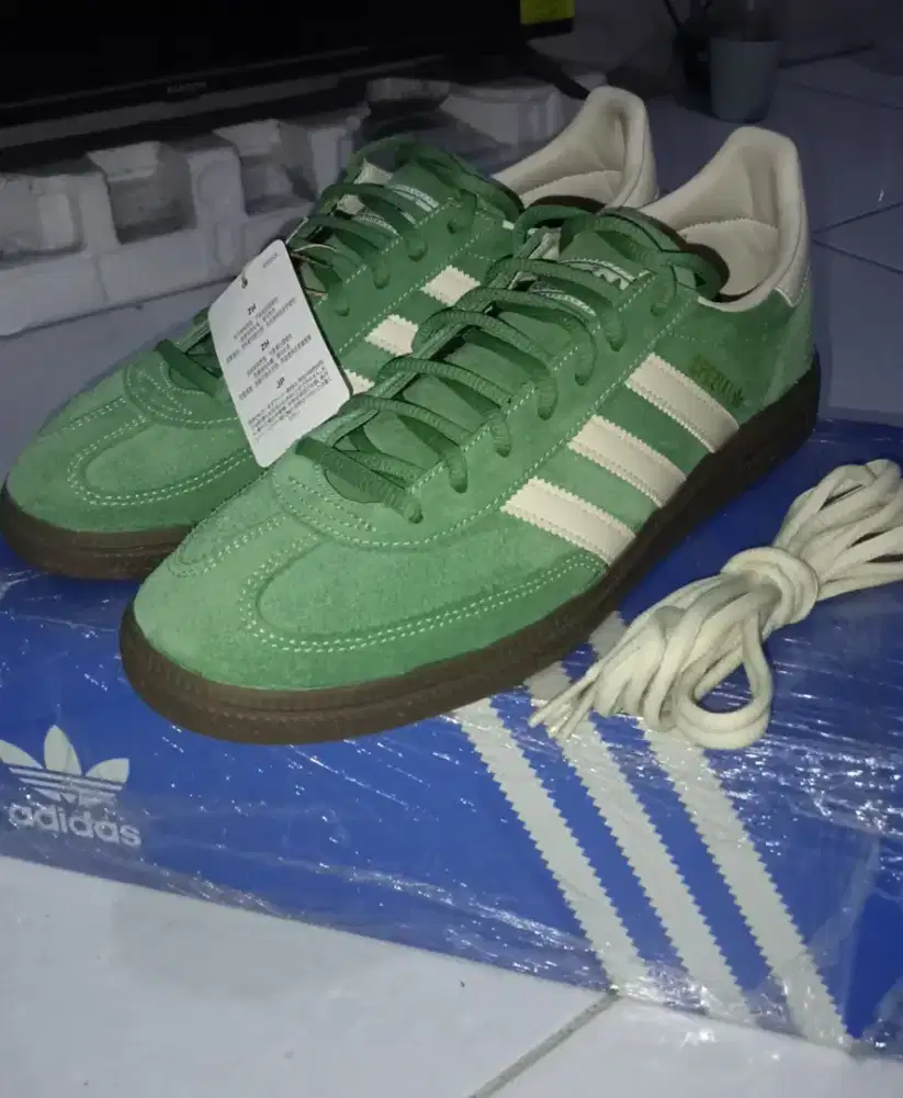 Sepatu Adidas handball spezial preloved green size 43