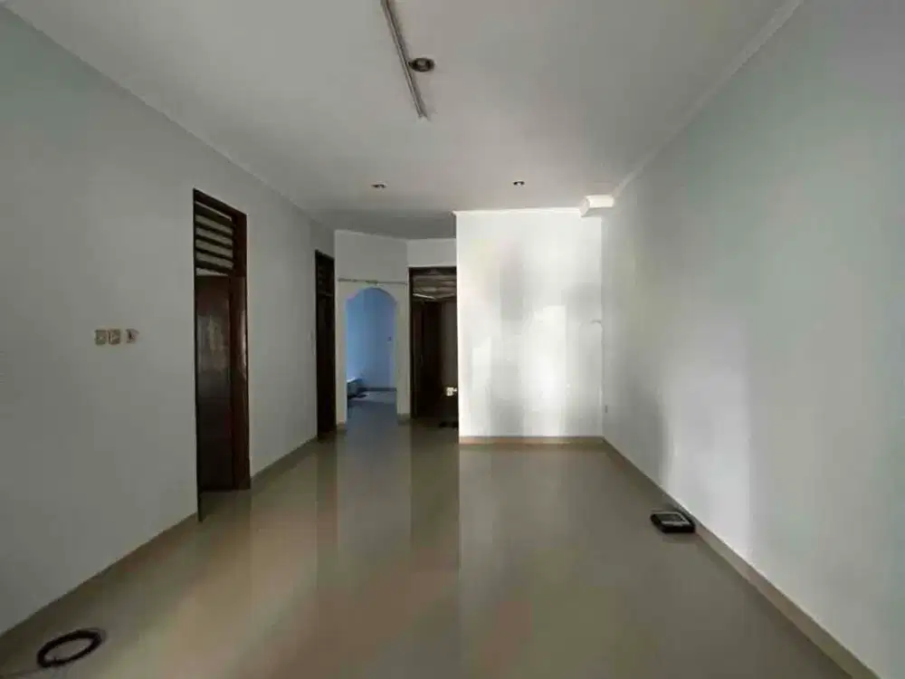 DIJUAL RUMAH DI MEADOW GREEN LIPPO CIKARANG SIAP HUNI