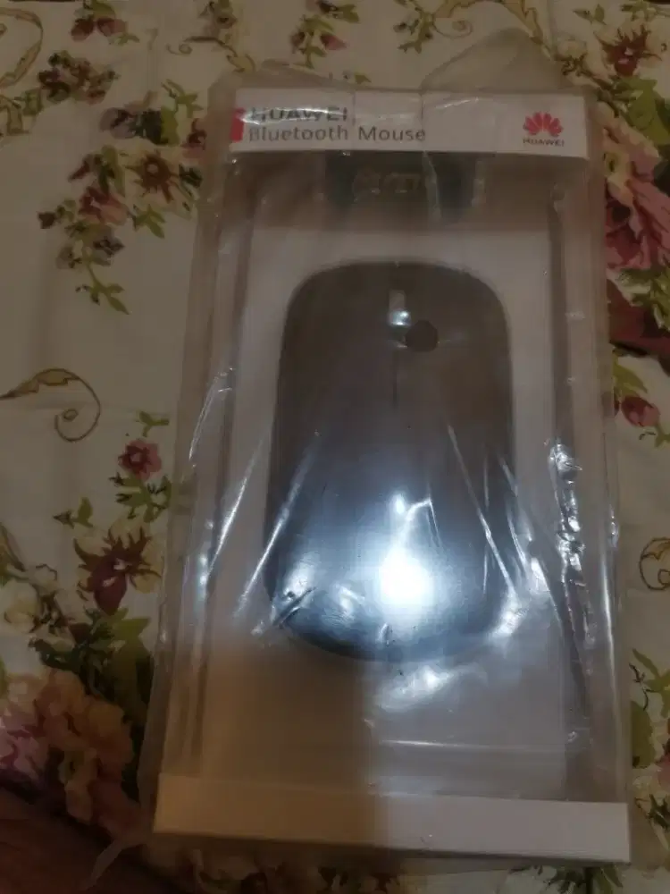 Di jual mouse bluetooth merek huawei