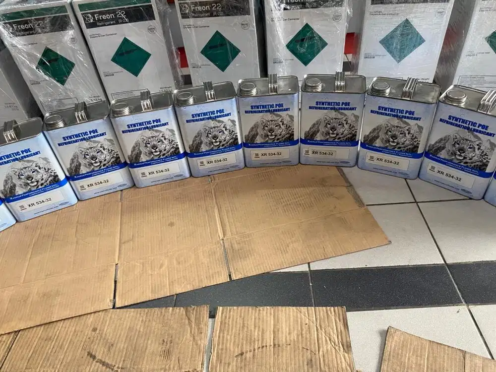 Oli mesin kompressor pendingin xaerus dan berbagai freon lainya