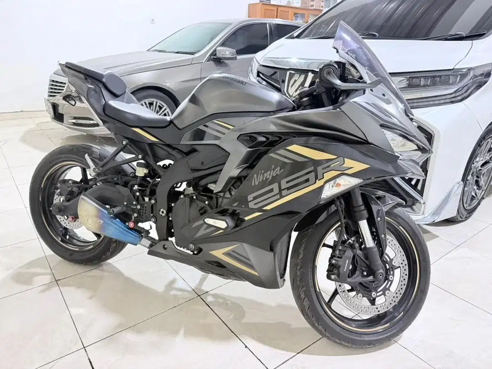 ZX25R ABS odo 3rb Like New