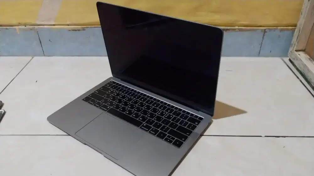 Macbook Air 2018 8/128GB