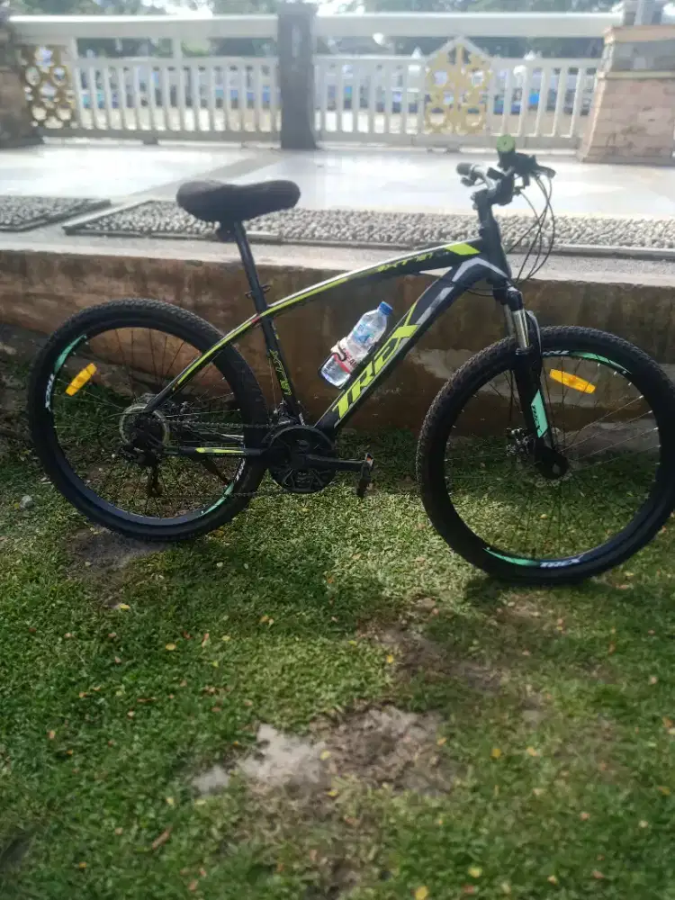 dijual sepeda merk trek