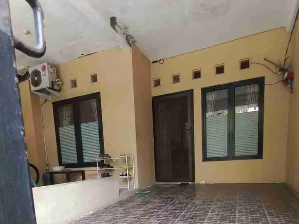 dijual rumah 2 lantai di melati mas serpong