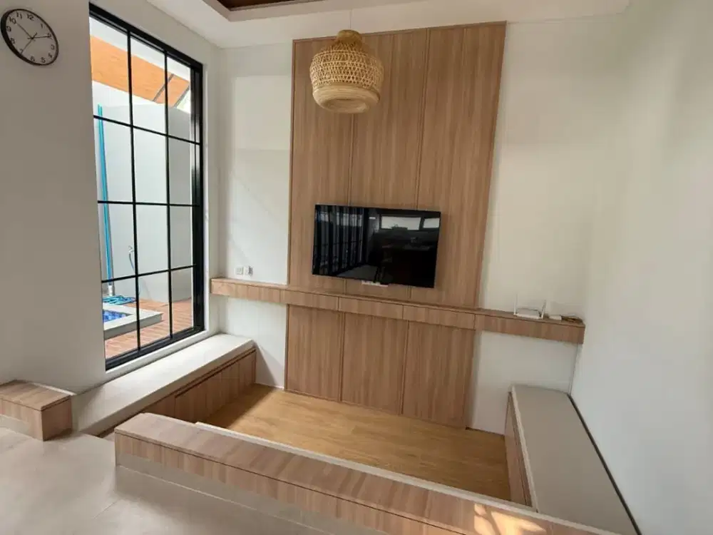 Rumah Cantik Dengan Kolam Renang Siap Huni di Kota Baru Parahyangan