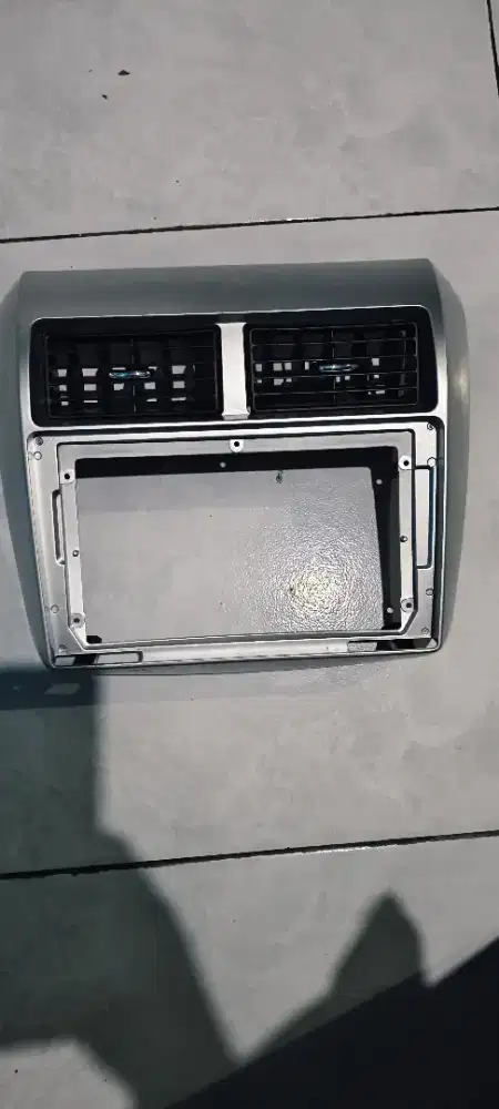 Gratis Frame head unit 9 inch ayla agya
