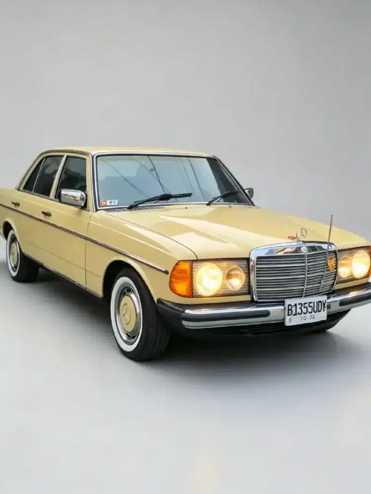 MERCEDES-BENZ W123 200