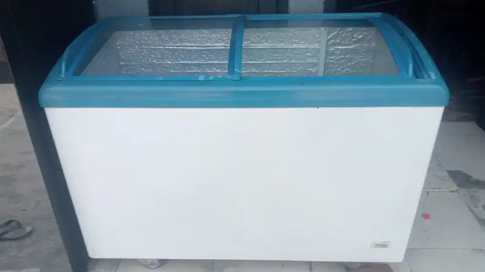 Freezer sanqyo seleding